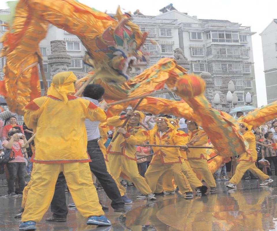 布龍(又稱滾龍)